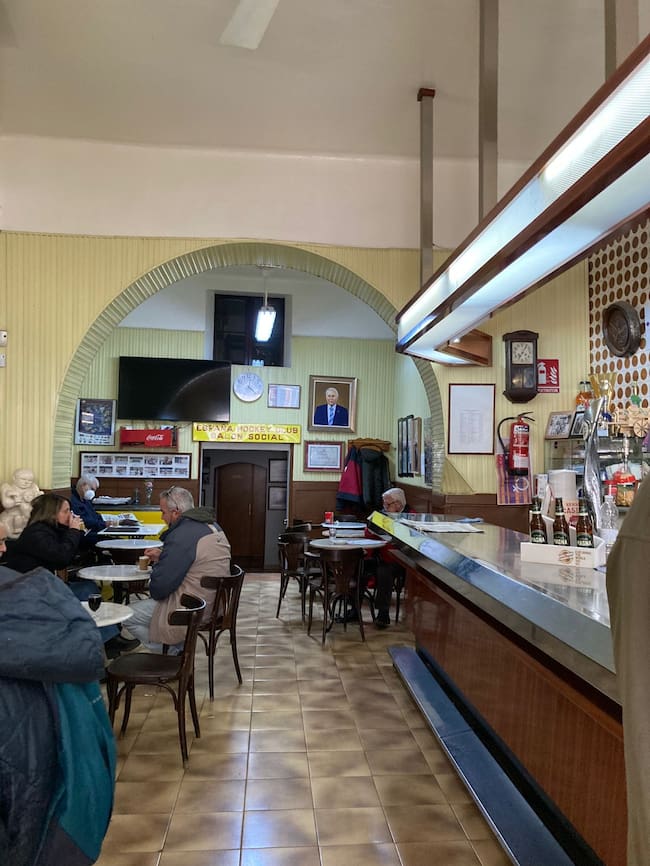 Caña barata en Bar ALEJA